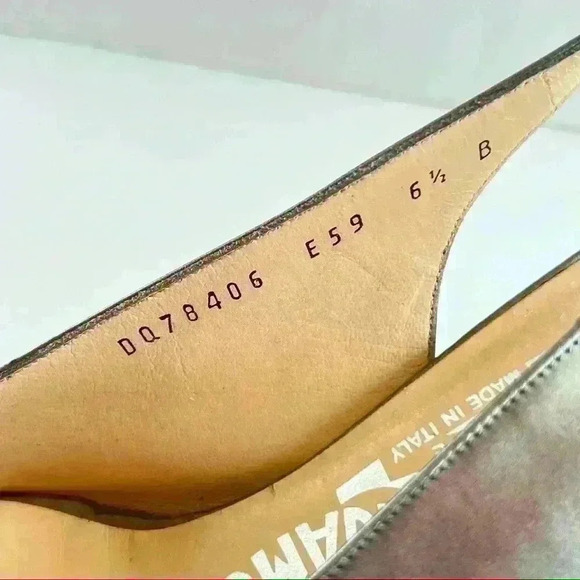 SALVATORE FERRAGAMO GREY LEATHER SLINGBACK KITTY HEEL OPEN TOE SANDALS 6.5 - Picture 8 of 16